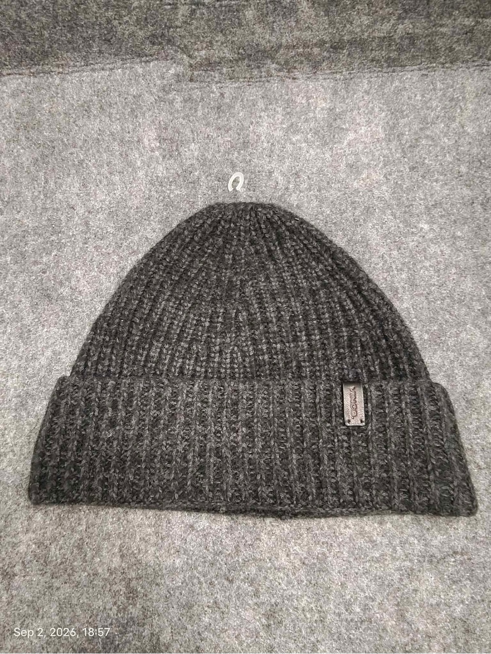 NWOT VINCE SHAKER STITCH 90% MERINO WOOL & 10% CASHMERE BEANIE CHARCOAL GRAY OS
